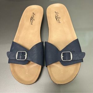 Lucky Brand Slides